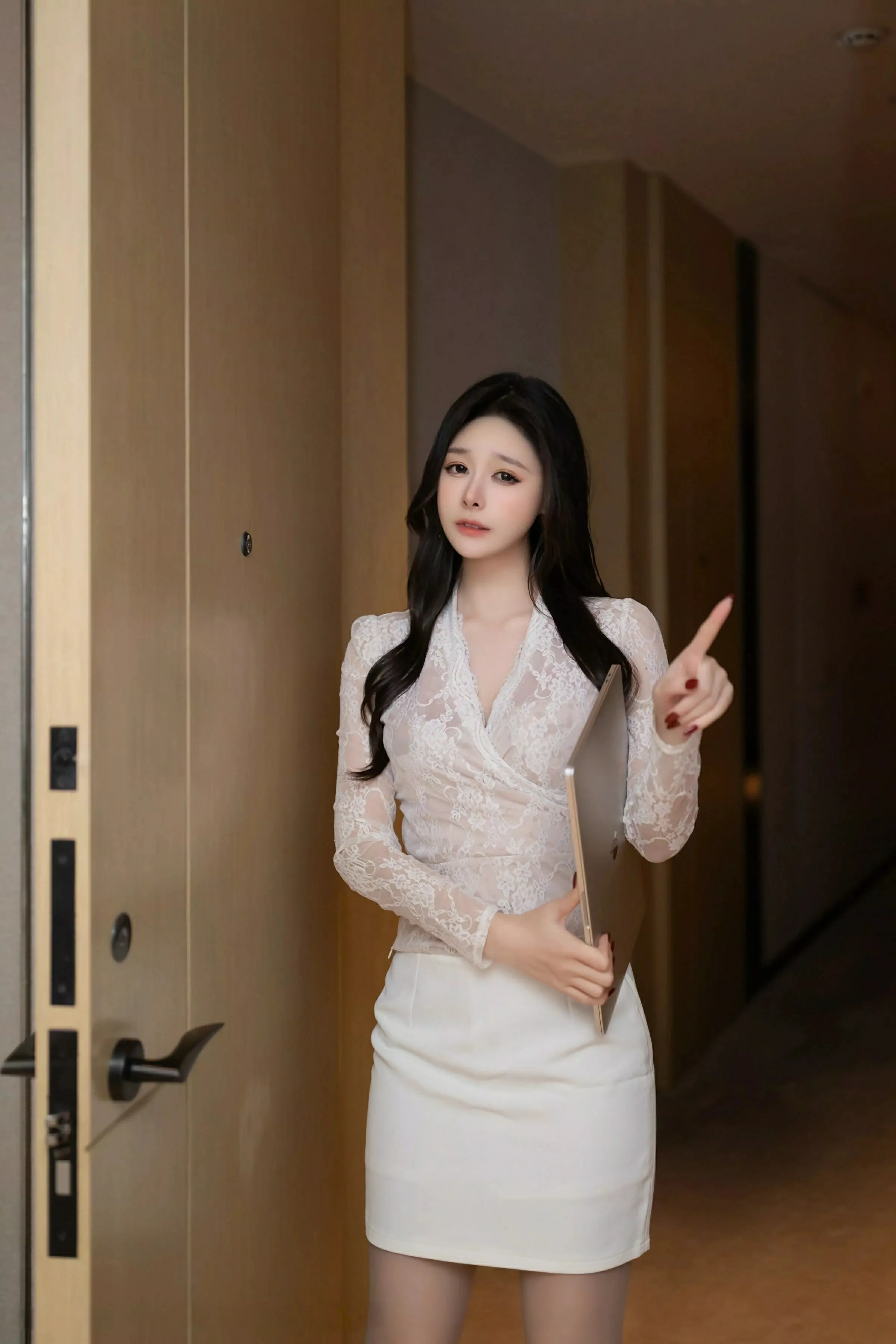 [XiuRen秀人网]第10143期小逗逗写真-秀人资源网