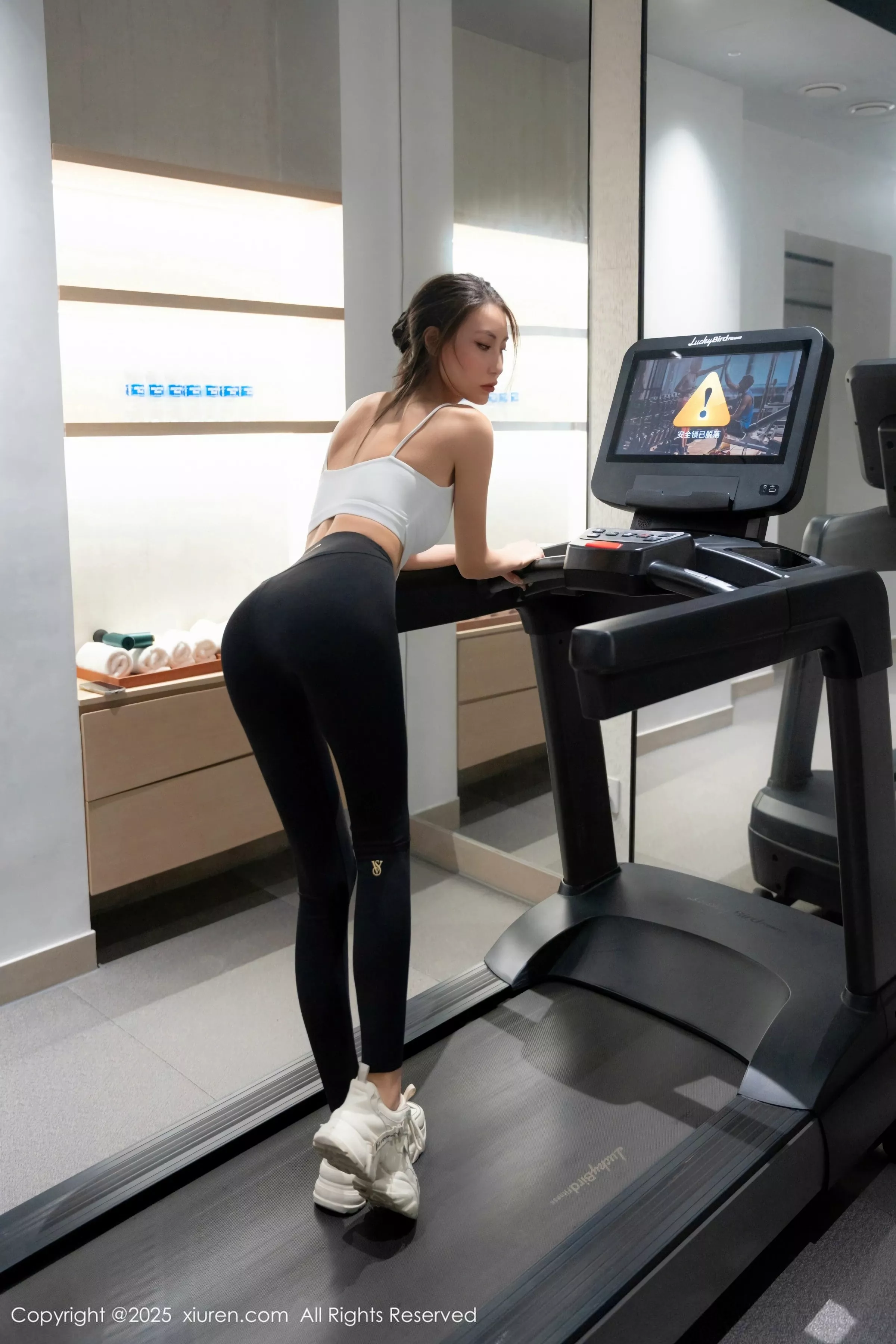 图片[33]-[XiuRen秀人网]第10239期Lingyu69写真-秀人资源网