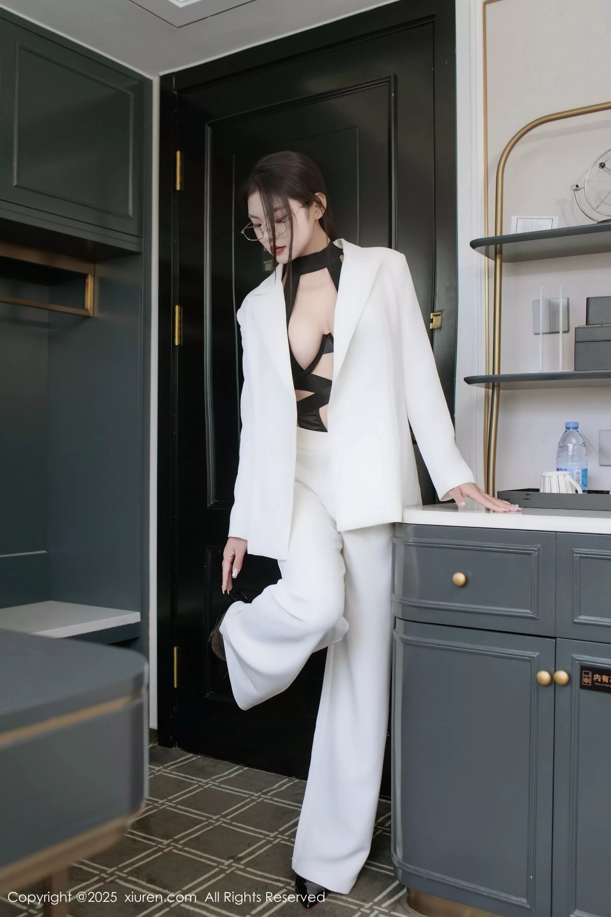 图片[5]-[XiuRen秀人网]第10464期冬安写真-秀人资源网