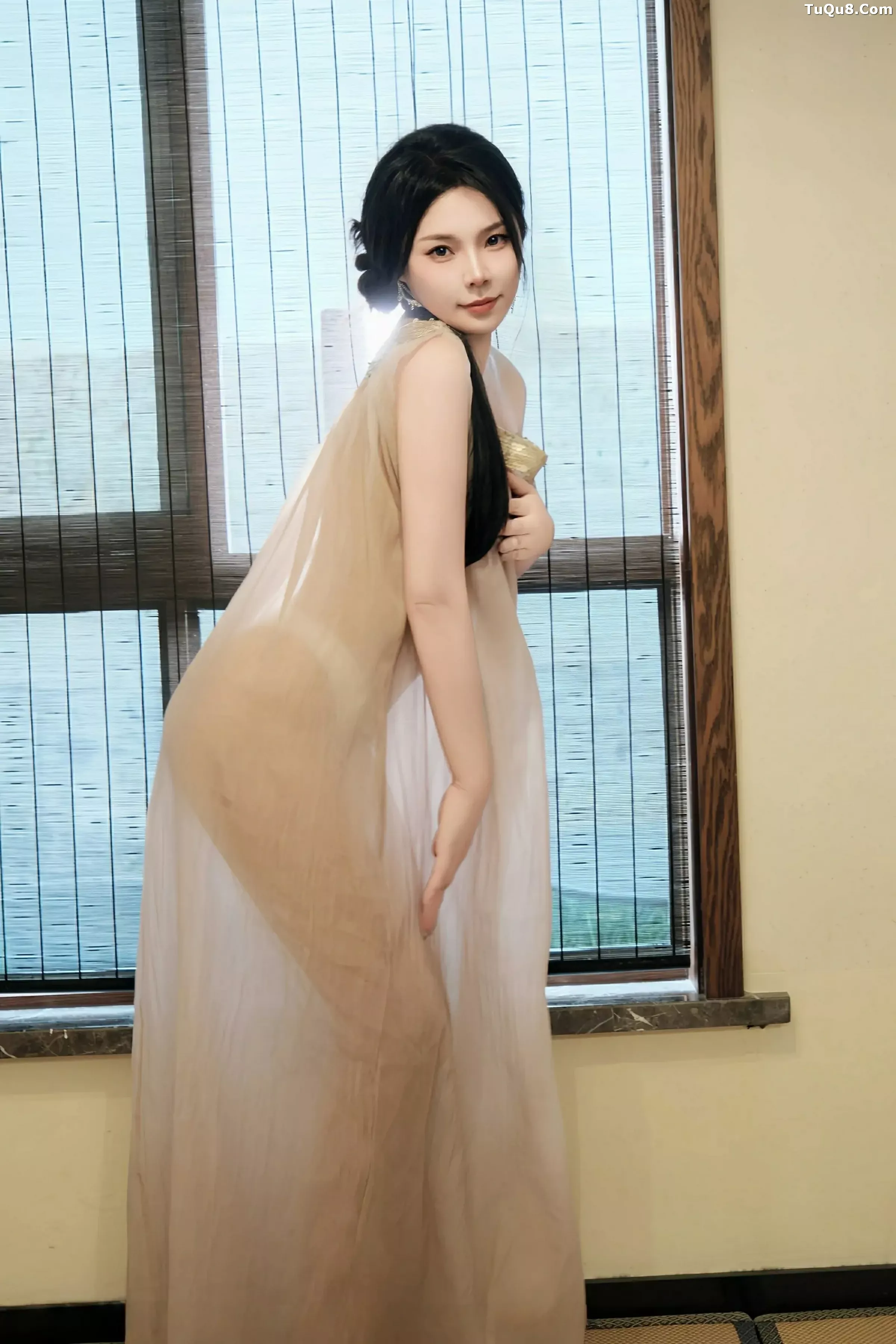 图片[4]-[XiuRen秀人网]第10500期麦田写真-秀人资源网