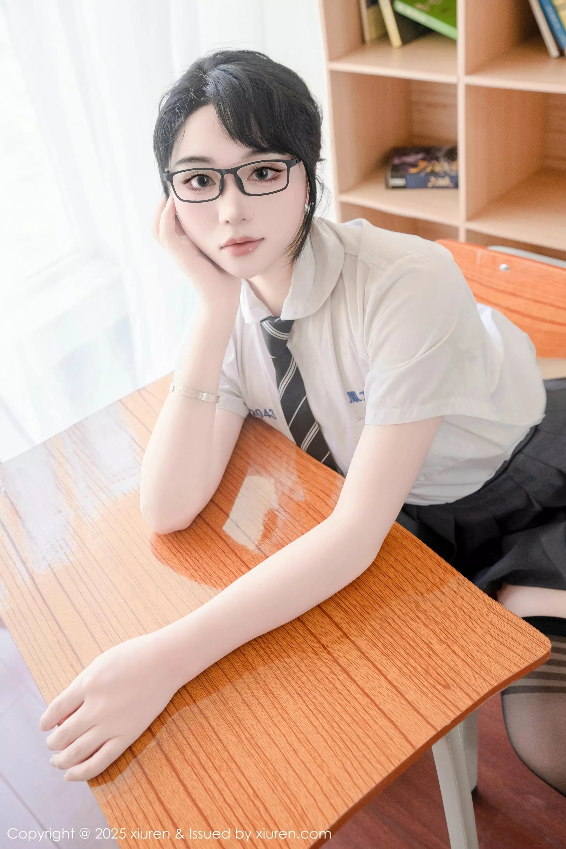 图片[8]-[XiuRen秀人网]第10530期汐汐爱吃草莓写真-秀人资源网