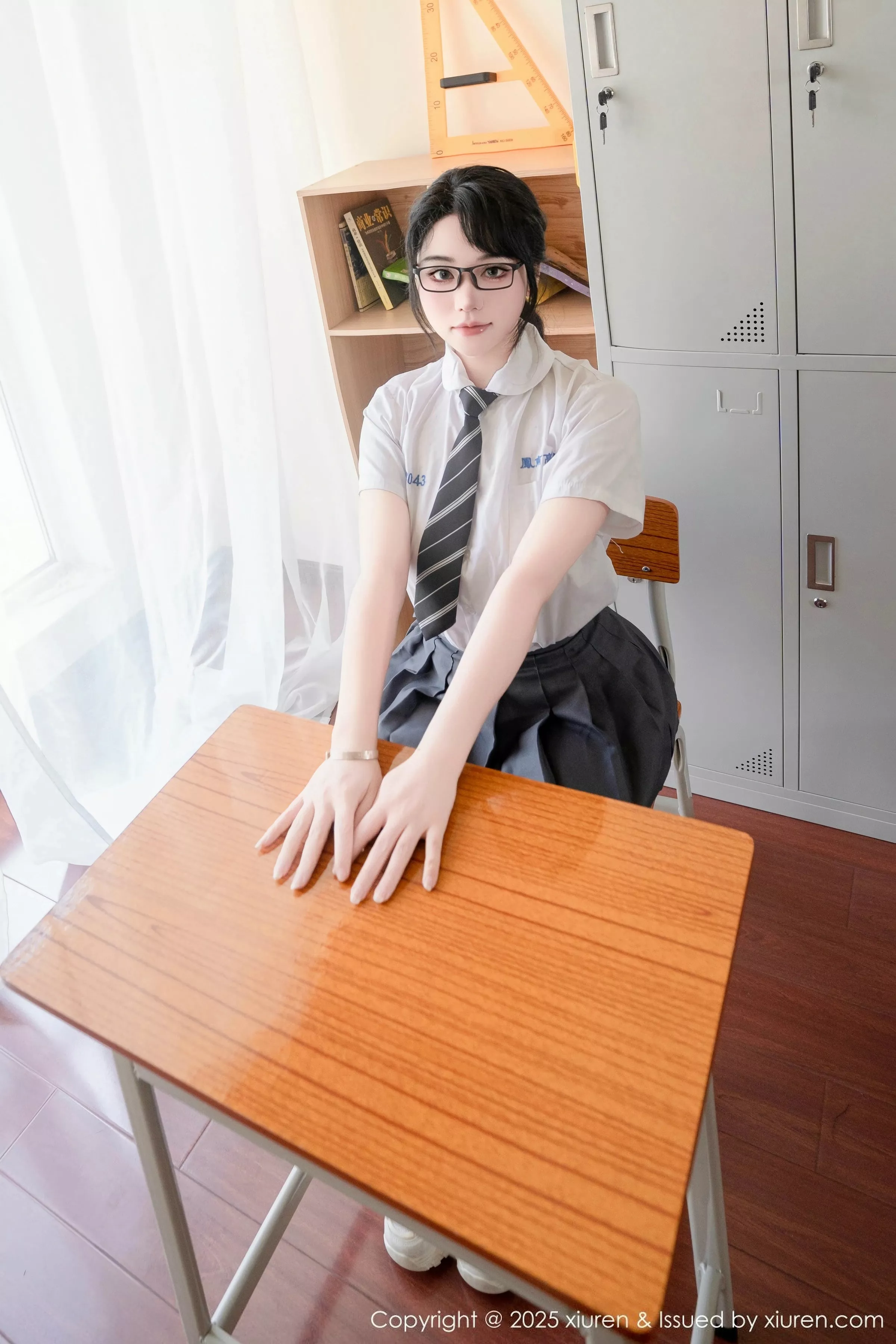 图片[7]-[XiuRen秀人网]第10530期汐汐爱吃草莓写真-秀人资源网