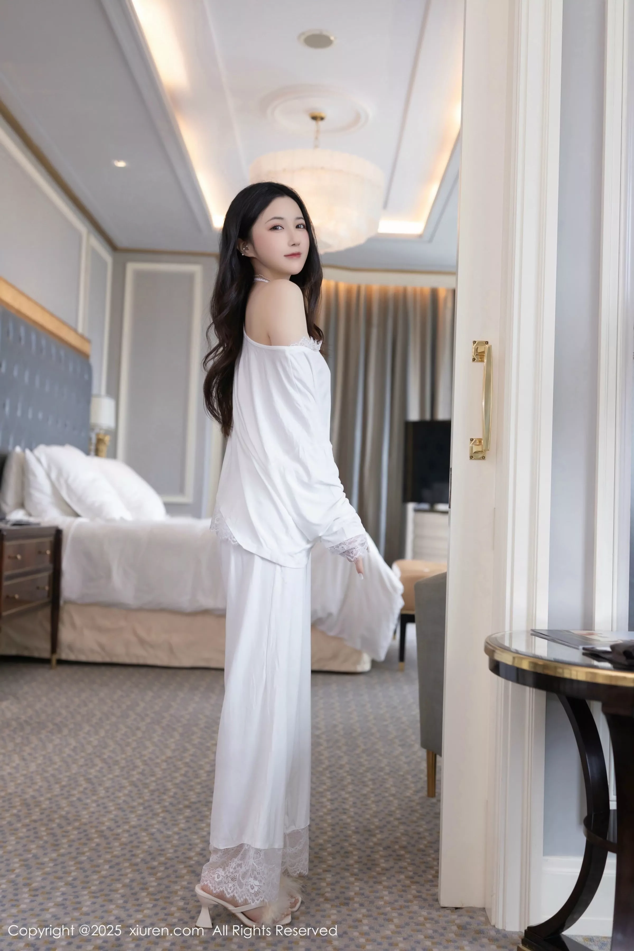 图片[3]-[XiuRen秀人网]第10445期鱼子酱写真-秀人资源网