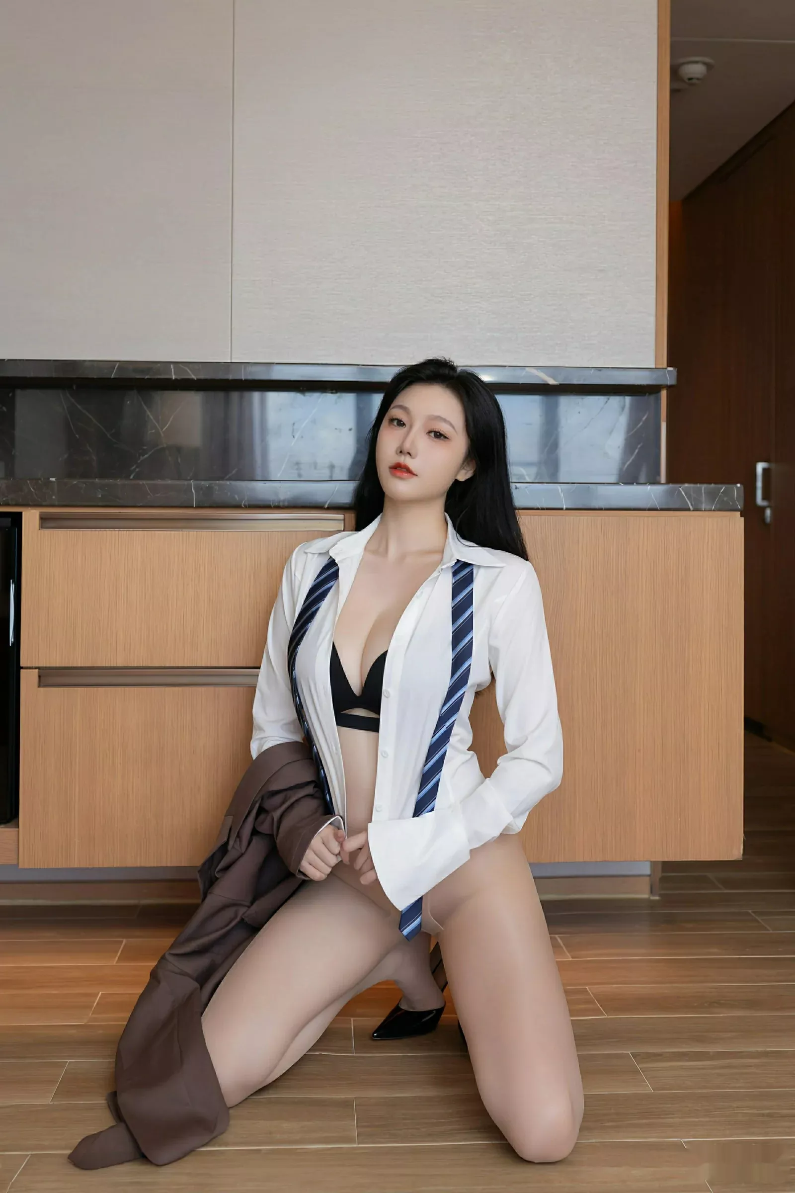 图片[32]-[XiuRen秀人网]第10571期安然写真-秀人资源网