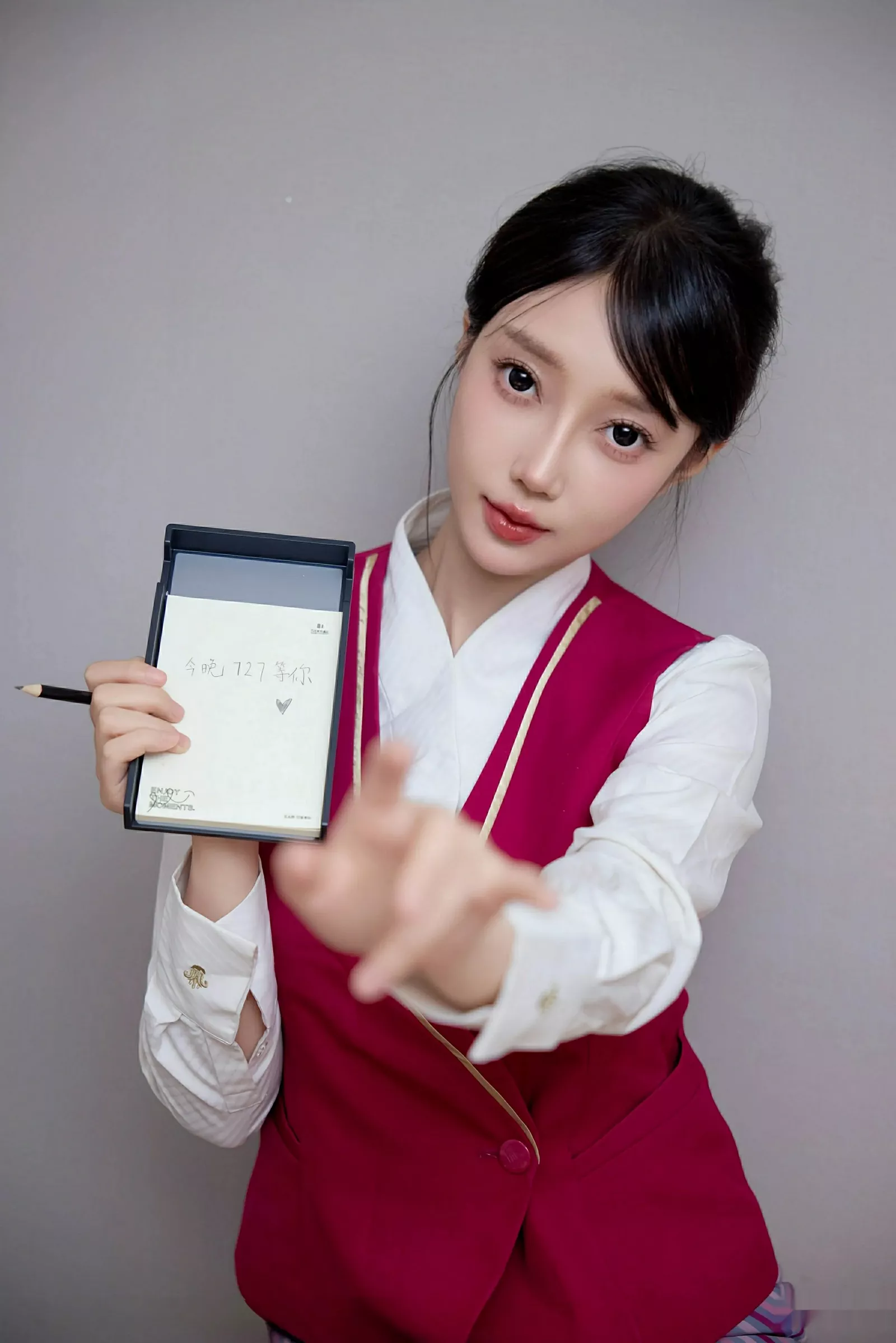 [XiuRen秀人网]第10620期玥儿玥写真-秀人资源网