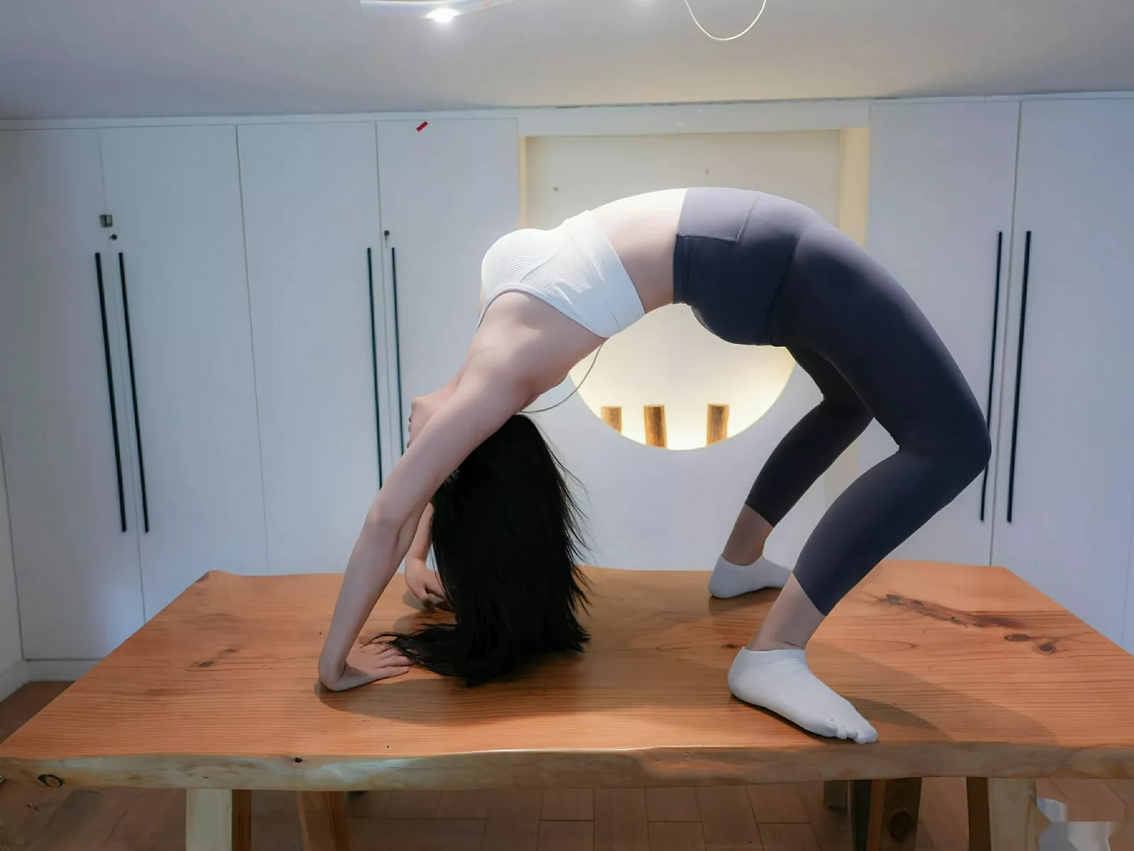 图片[23]-[XiuRen秀人网]第10595期玫瑰我爱你写真-秀人资源网