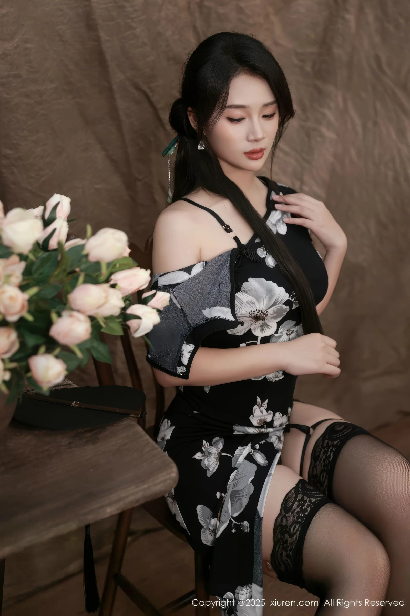 图片[4]-[XiuRen秀人网]第10655期南乔写真-秀人资源网