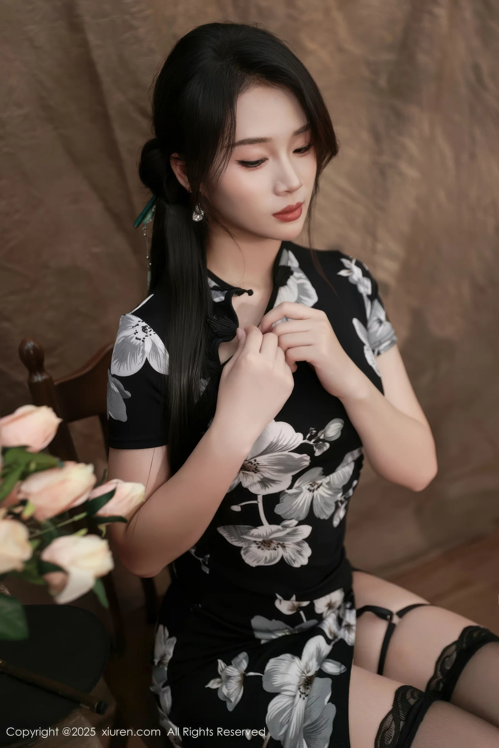 图片[2]-[XiuRen秀人网]第10655期南乔写真-秀人资源网