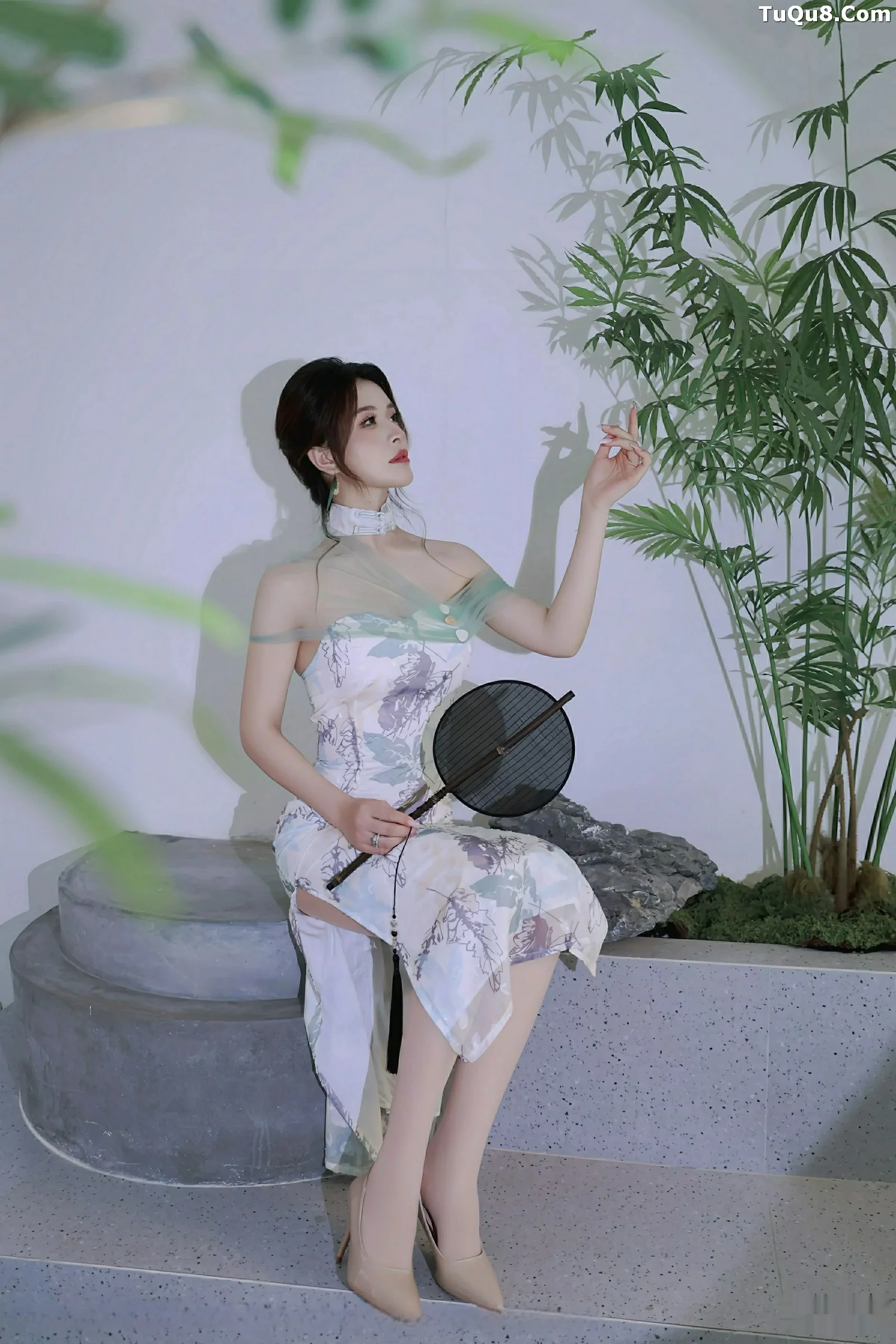 [XiuRen秀人网]第10694期阿依莎写真-秀人资源网