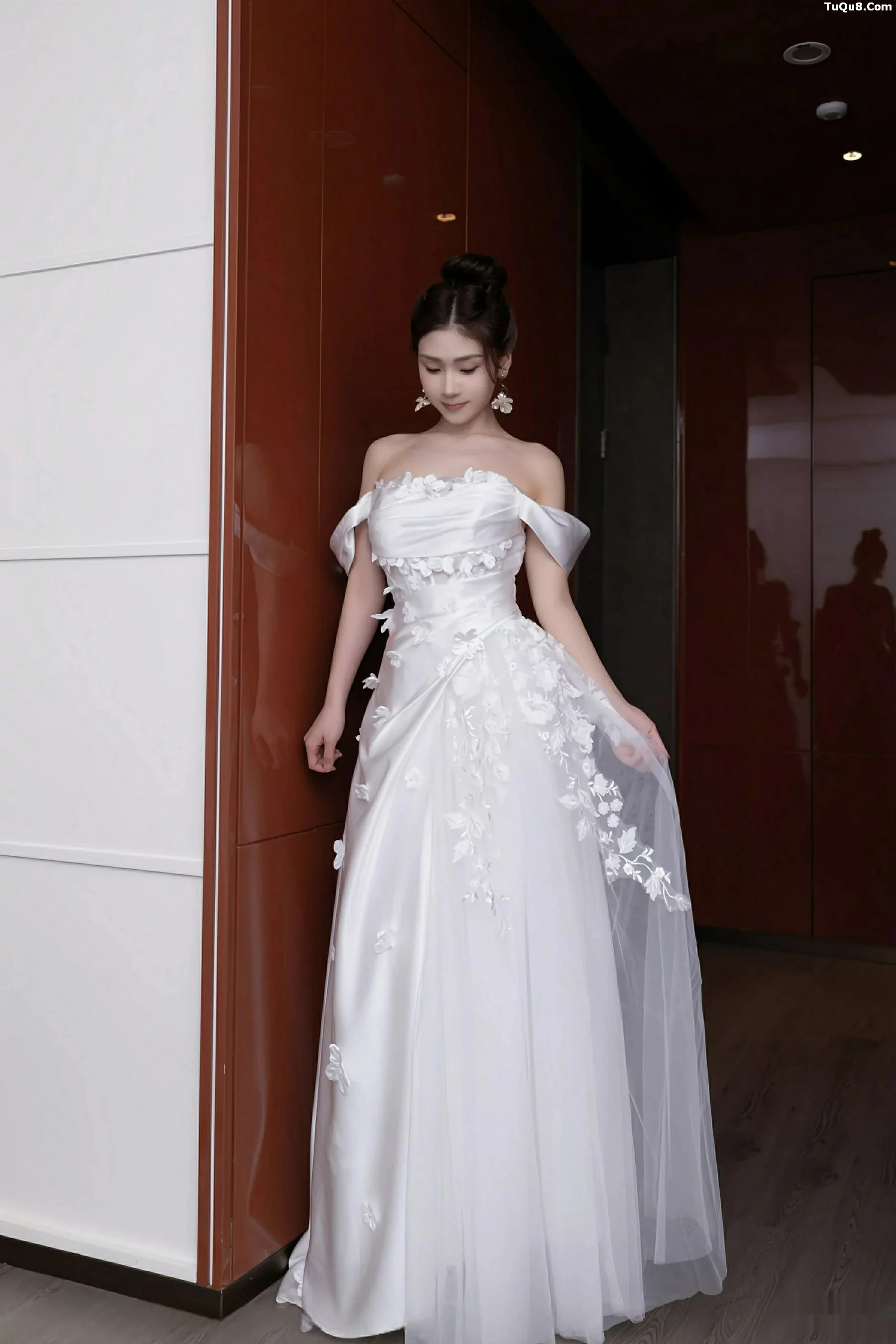 图片[8]-[XiuRen秀人网]第10814期刘婷婷写真-秀人资源网