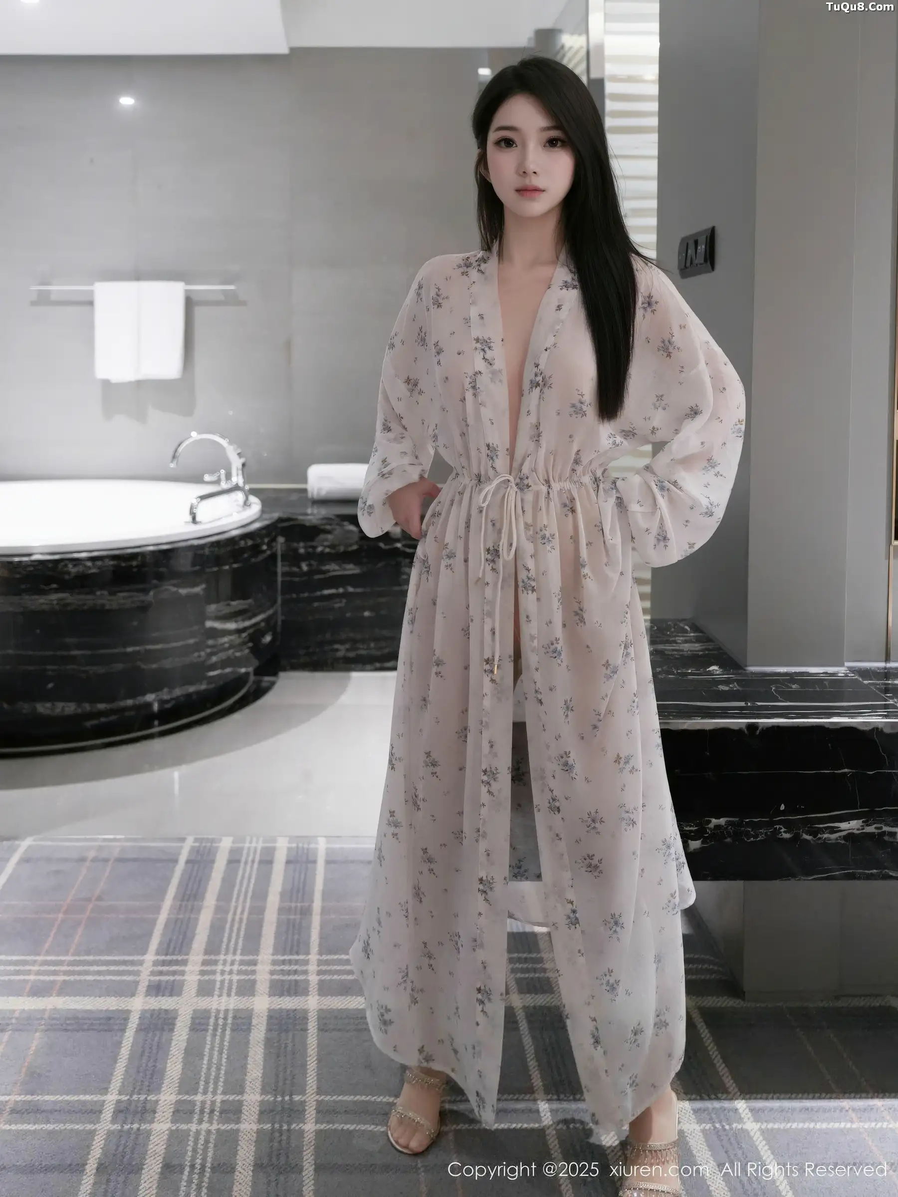 [XiuRen秀人网]第10988期烧烧小桃写真-秀人资源网