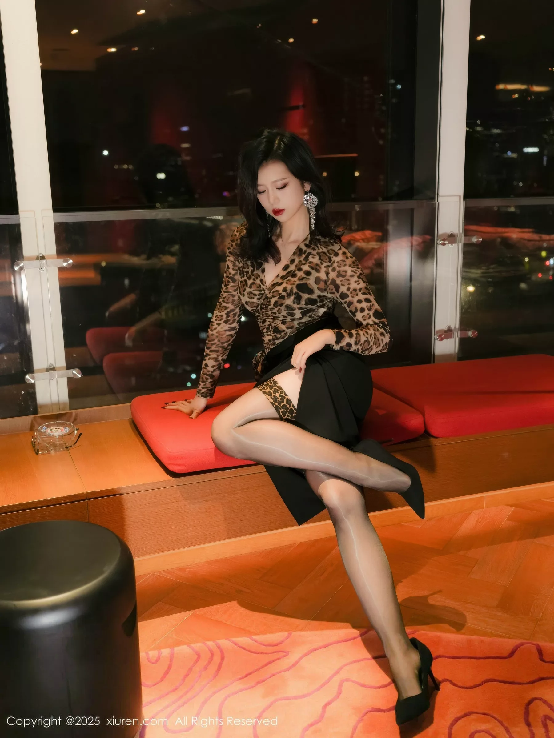 图片[11]-[XiuRen秀人网]第10901期玫瑰我爱你写真-秀人资源网